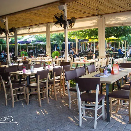 Aparthotel Anemos By Estia